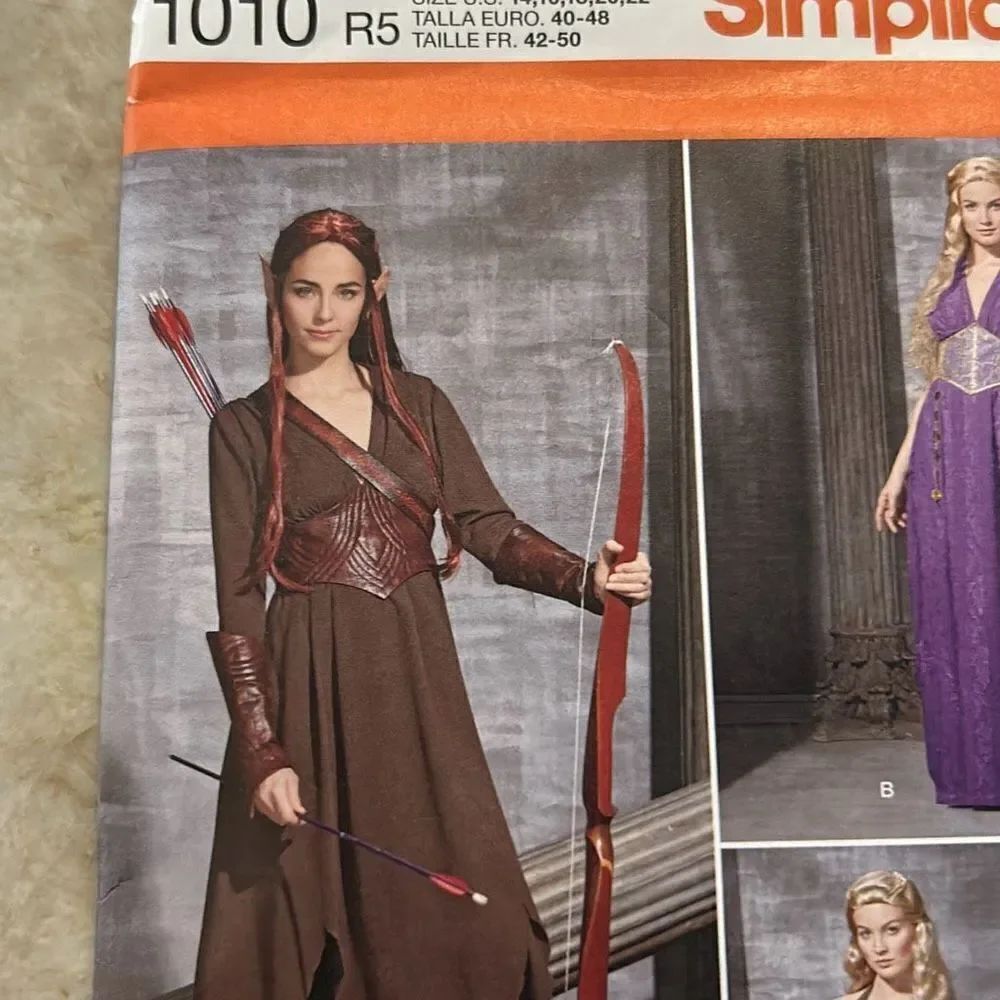 Castlecore Simplicity Fantasy Pattern - Picture 2 of 5